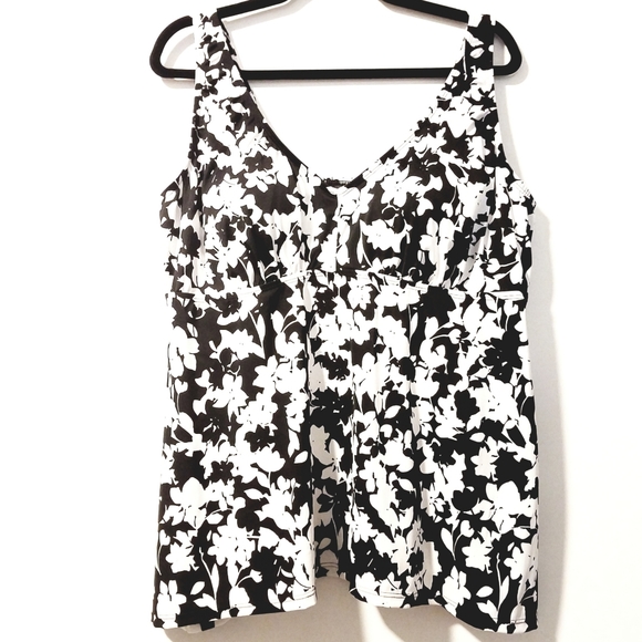 Swimsuits For All Other - 22 Swimsuits for All Black & White Tankini Top